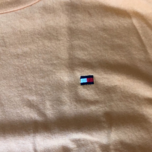 Nwot Tommy crop top - Picture 2 of 5